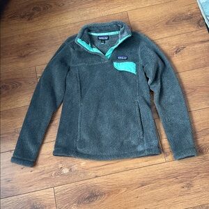Patagonia Charcoal Fleece with Teal Trim
